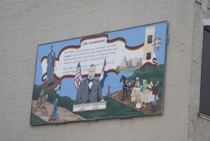 313-8819 Louisiana MO - Mural